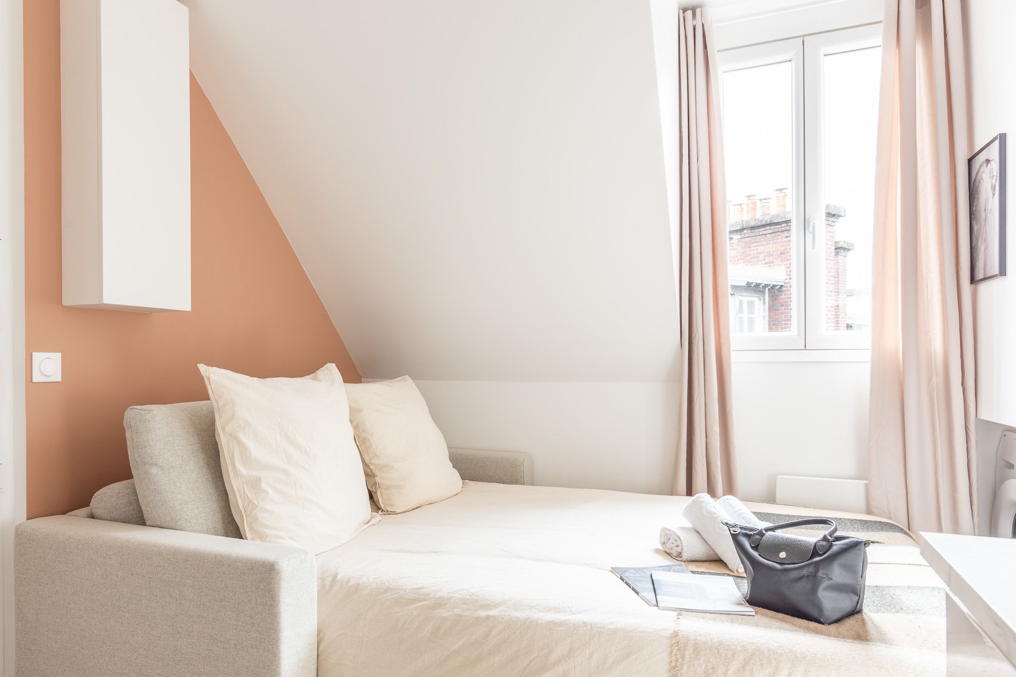 Location Studio de standing clé en main – Avenue Victor Hugo, Paris 16e (loyer tout inclu