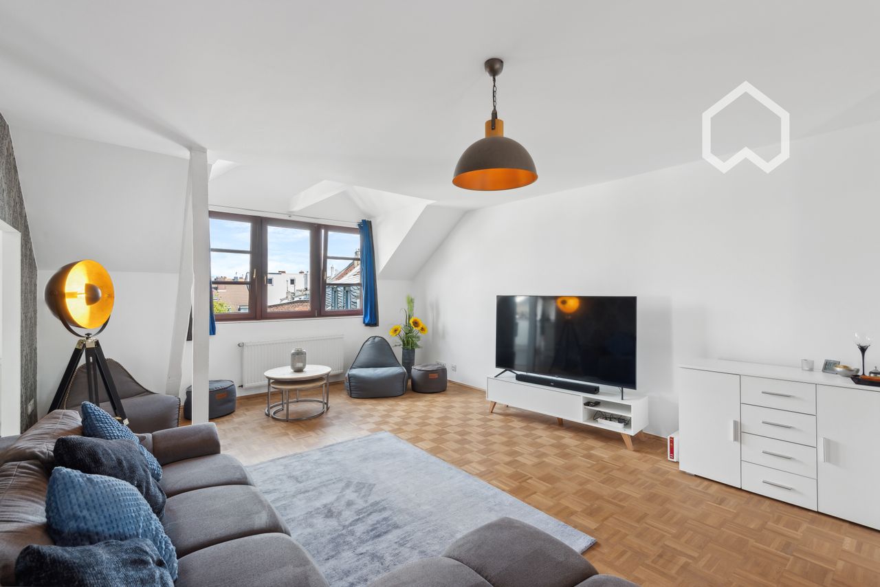 Gorgeous, neat masonette, 2 Bed, 2 Bathrooms.