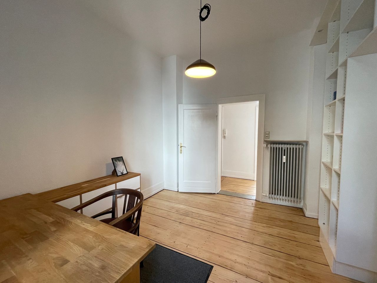 Premium 3-Room Old Building Apartment, 1st Floor – Central yet Quiet, Fully Equipped