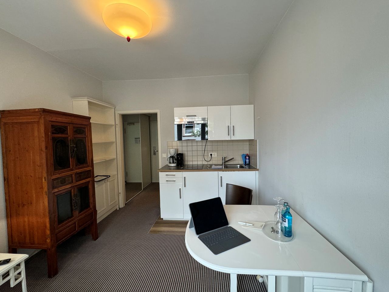 Single studio in Westend Frankfurt - near old opera