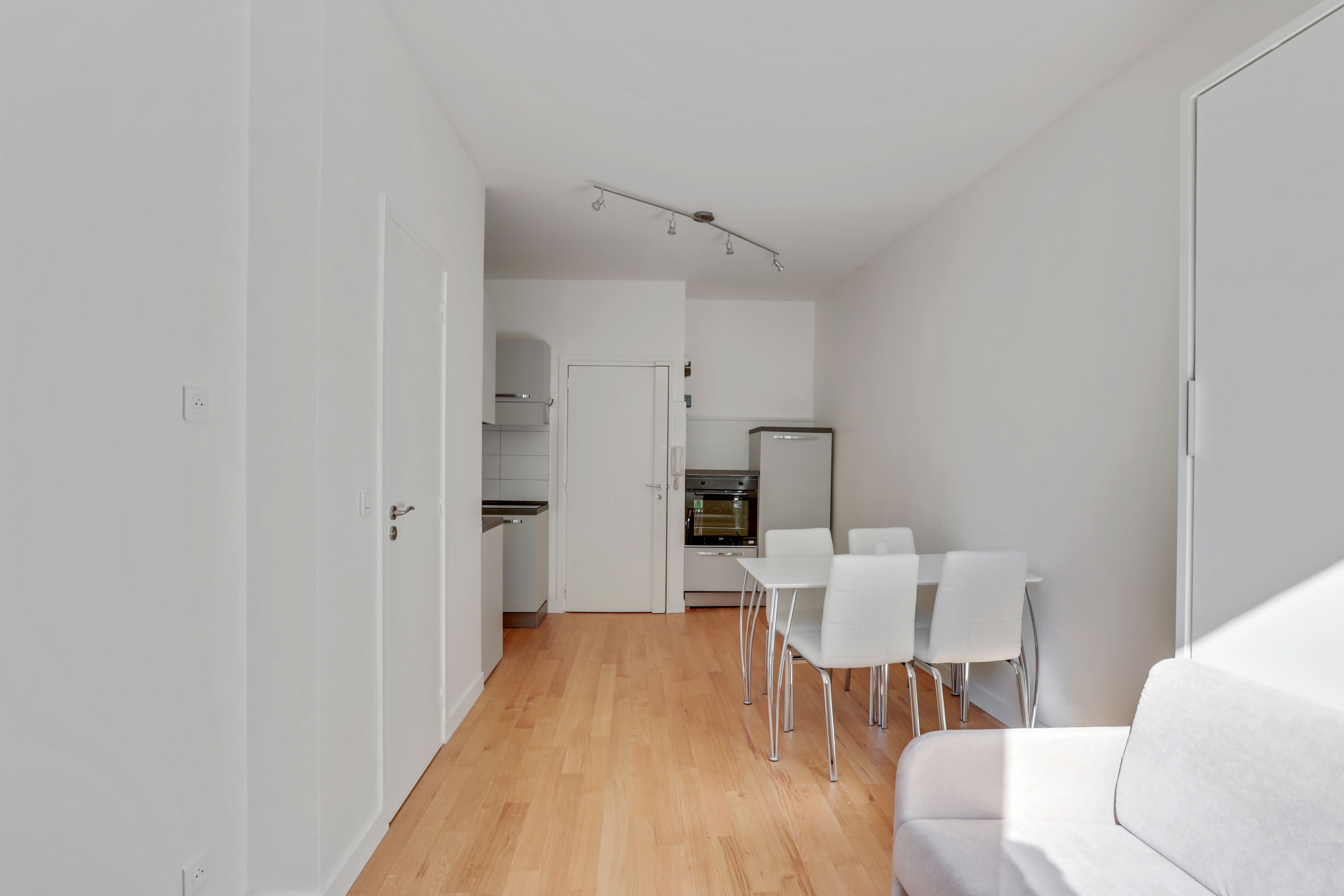 Location Bright Sudio Batignolles (loyer tout inclus)