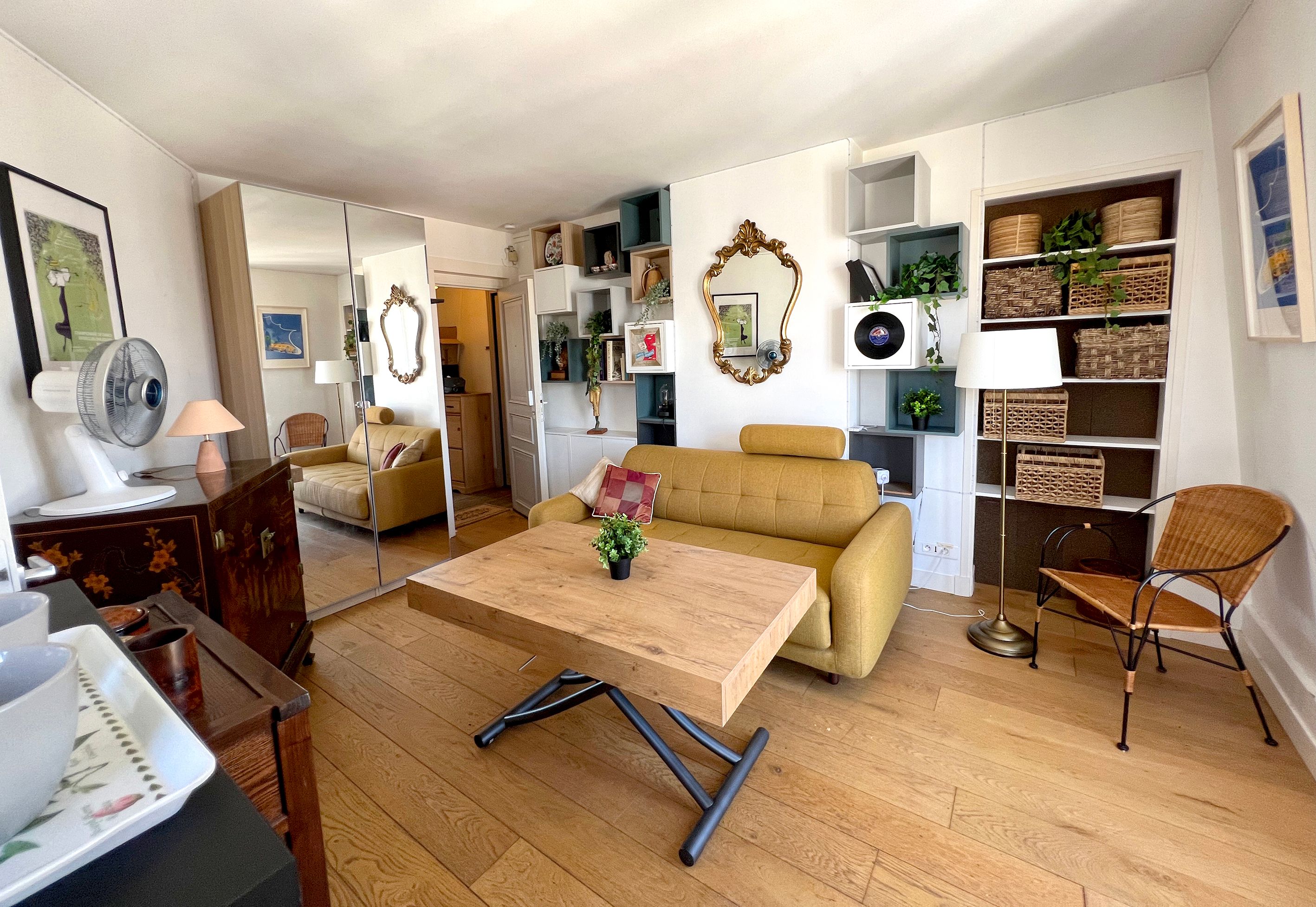 "Élégance et Confort: Vivez l'Expérience Parisienne dans ce Magnifique Studio Lumineux près du Bois de Vincennes!" (loyer tout inclus) Paris