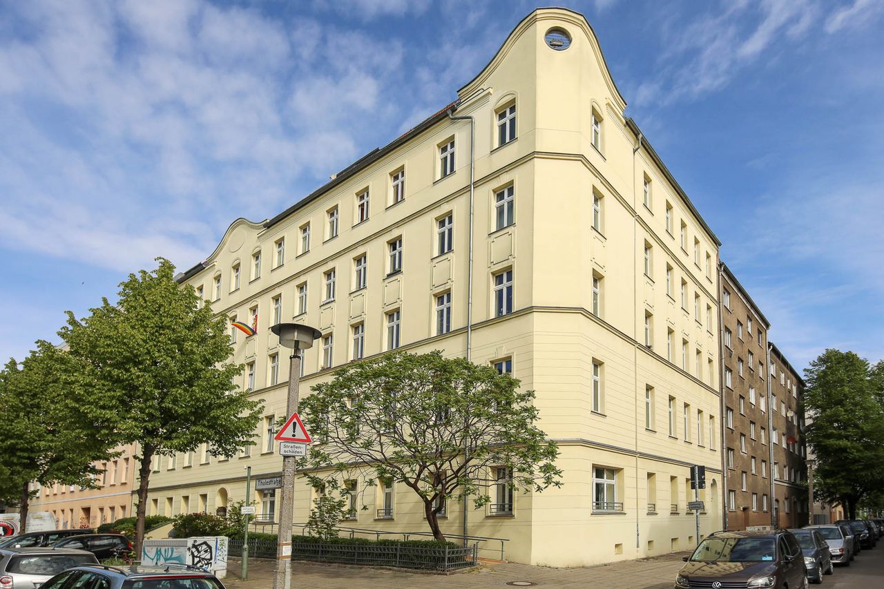 Sunny and quiet apartment in the southern part of Pankow