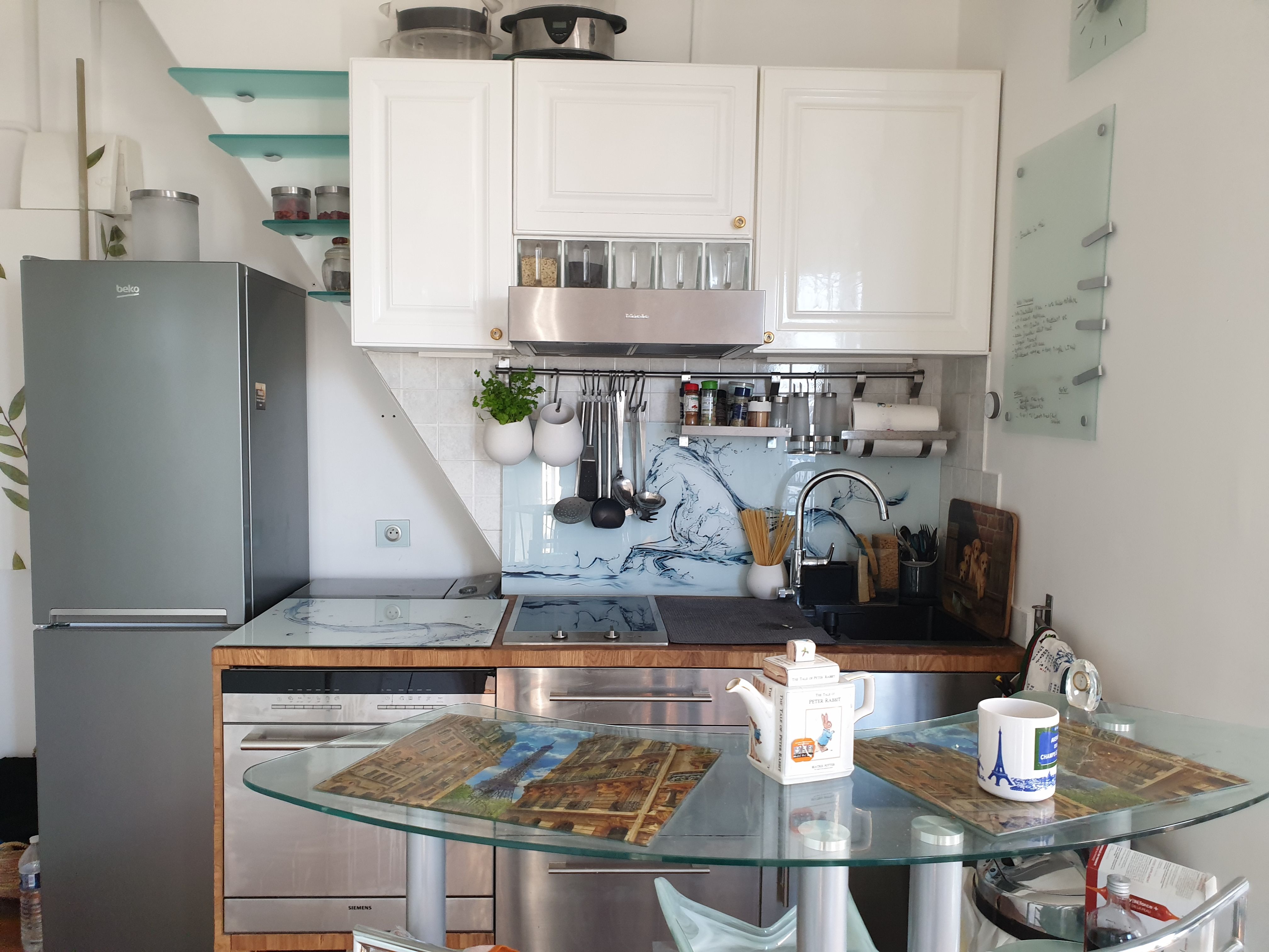Location À 10 minutes à pied de Paris - Charmant studio avec vue imprenable sur la Tour E
