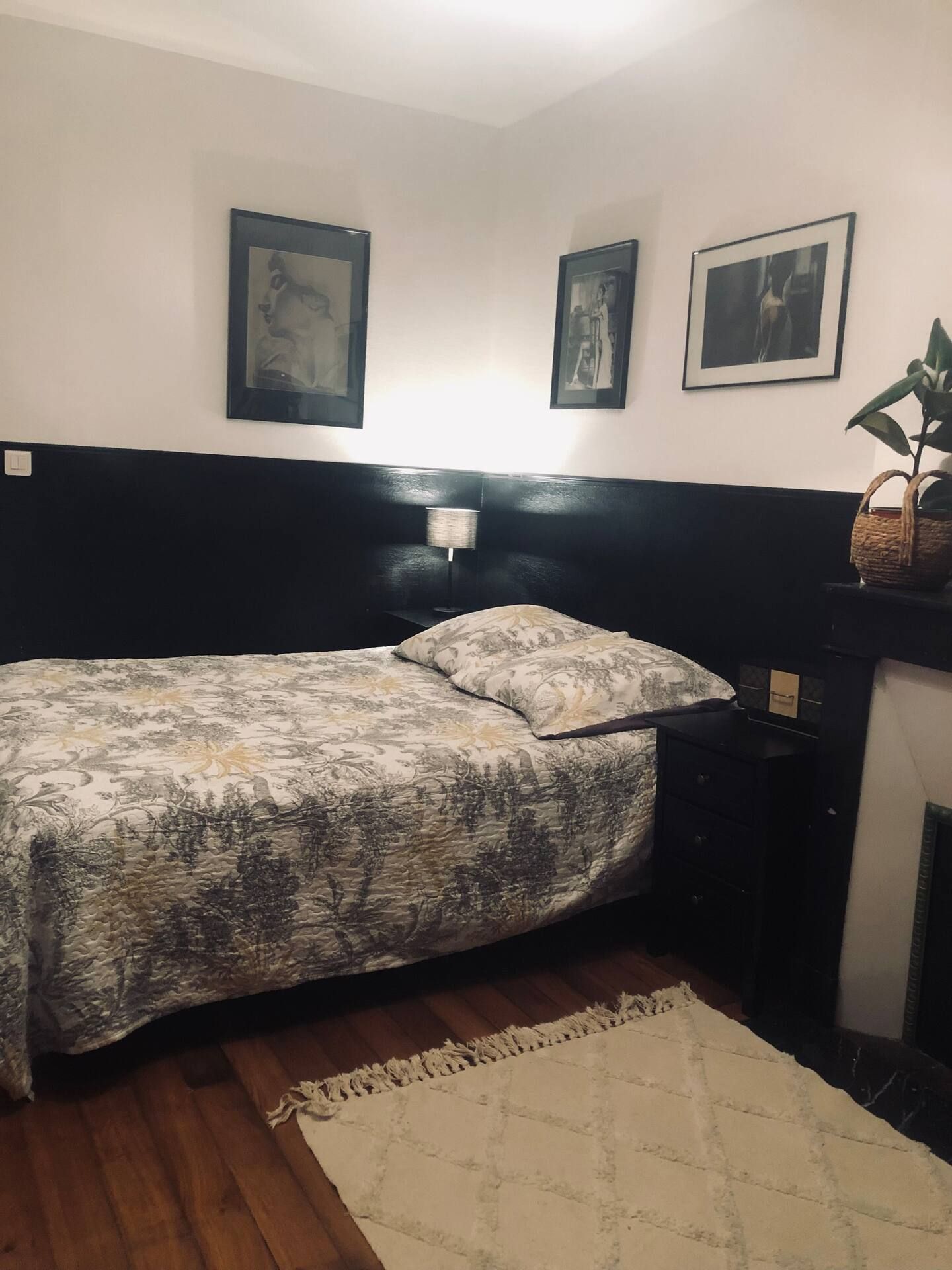 Location À LOUER – Charmant appartement de style parisien de 70 m², soigneusement meublé. (loyer tout inclus)
