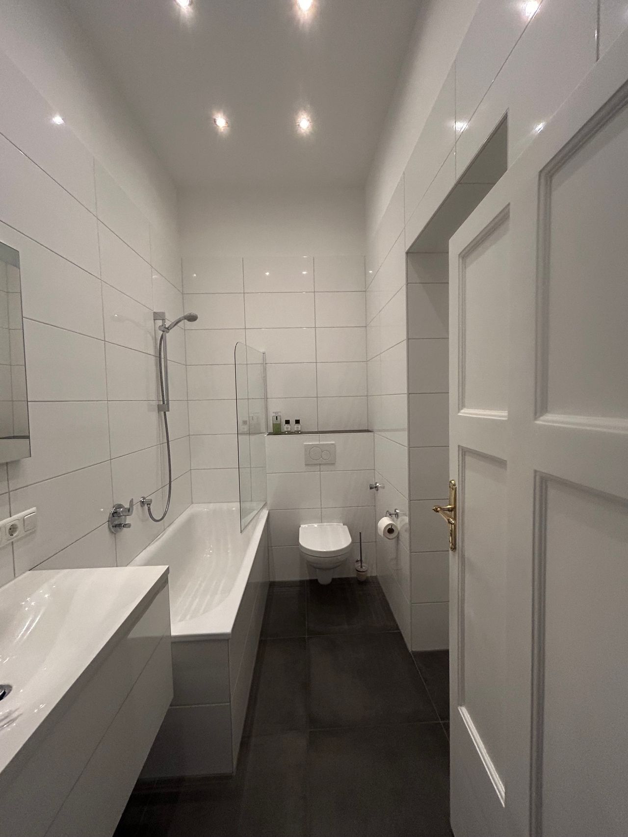 Wunderschöner Altbau in Flingern Nord mit eigenem Garten