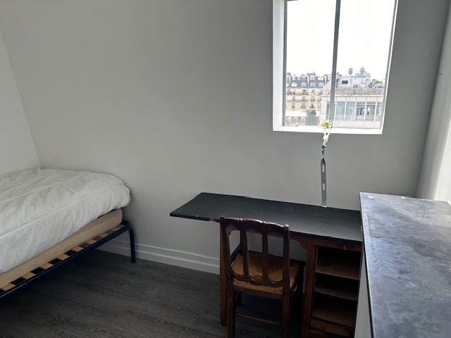 Location Joli studio au pied du métro Sablons Ligne 1 à Neuilly Sur Seine (loyer tout inc