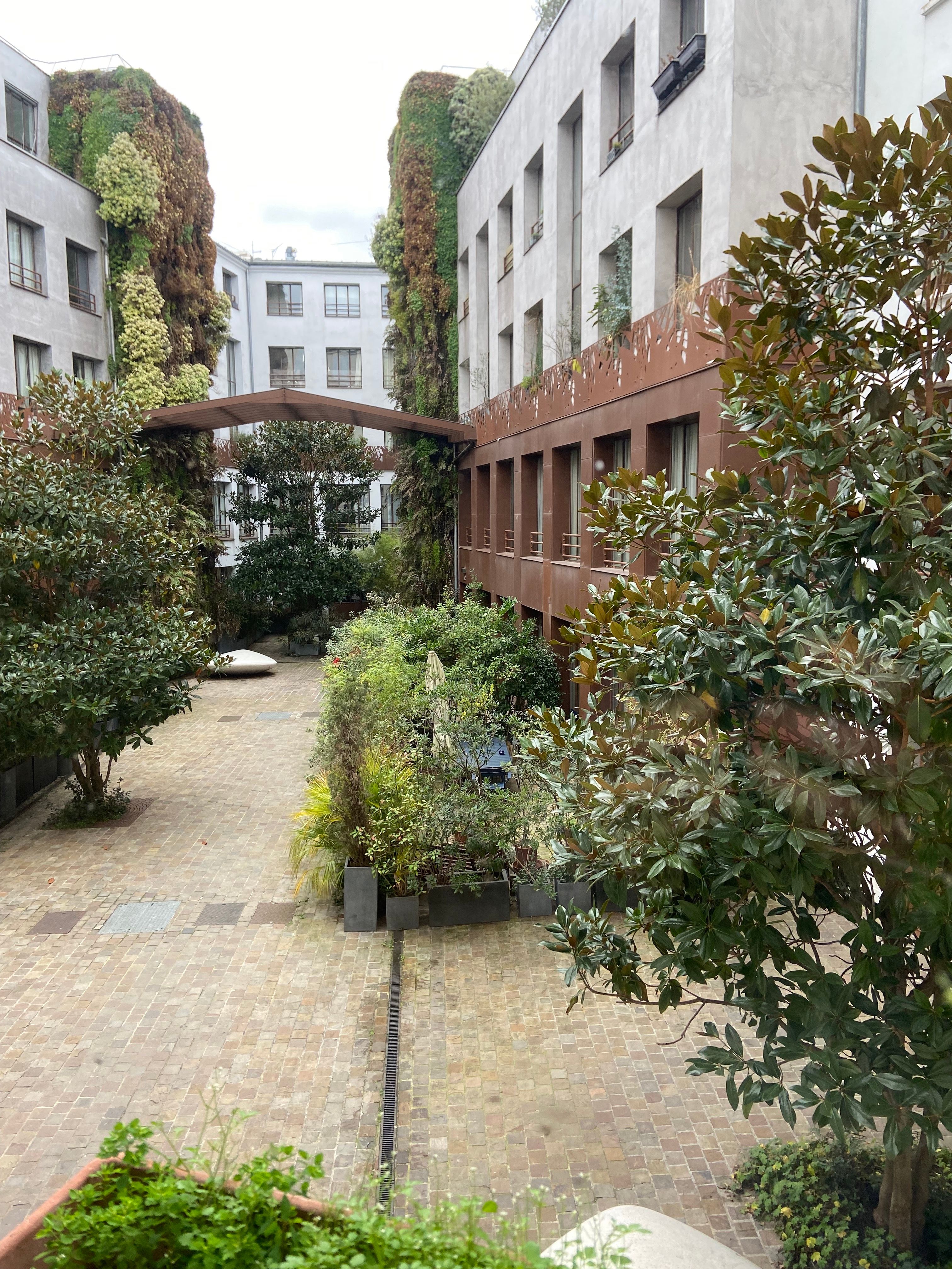 Location Charmant Appartement Meublé 3 Pièces à Louer à Bastille, Paris 11ème (loyer tout