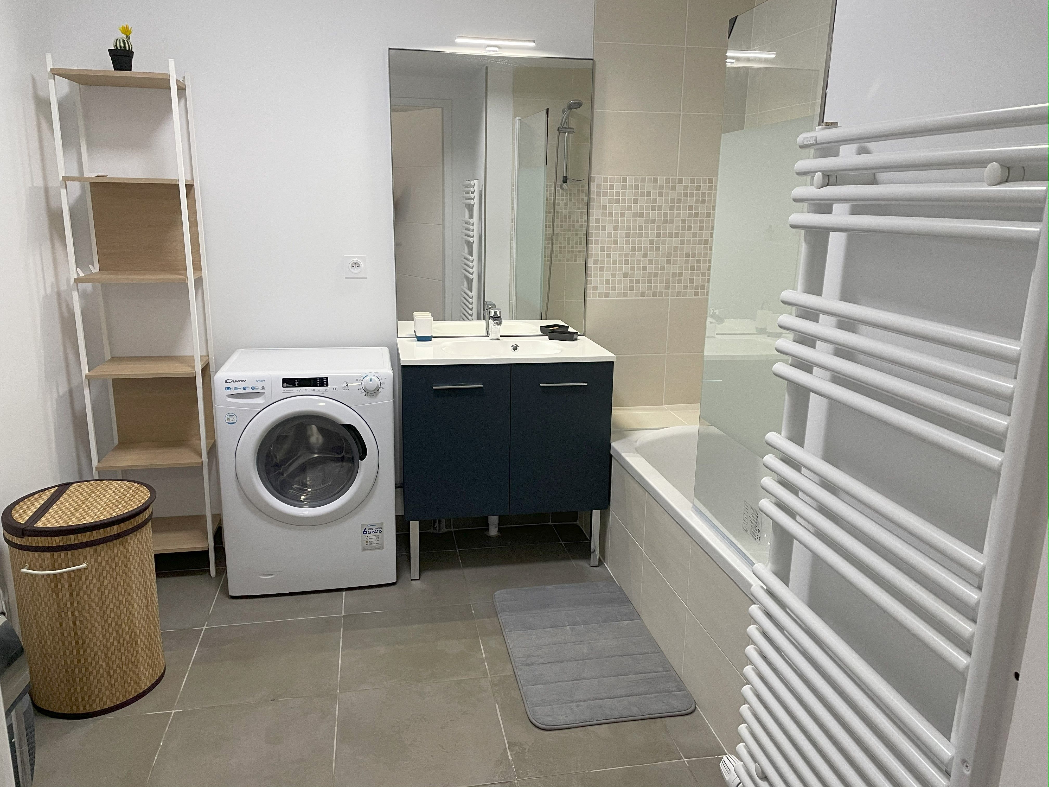 Location Élégant T2 Moderne à Annemasse avec Terrasse Privée – Confort et Proximité de Ge