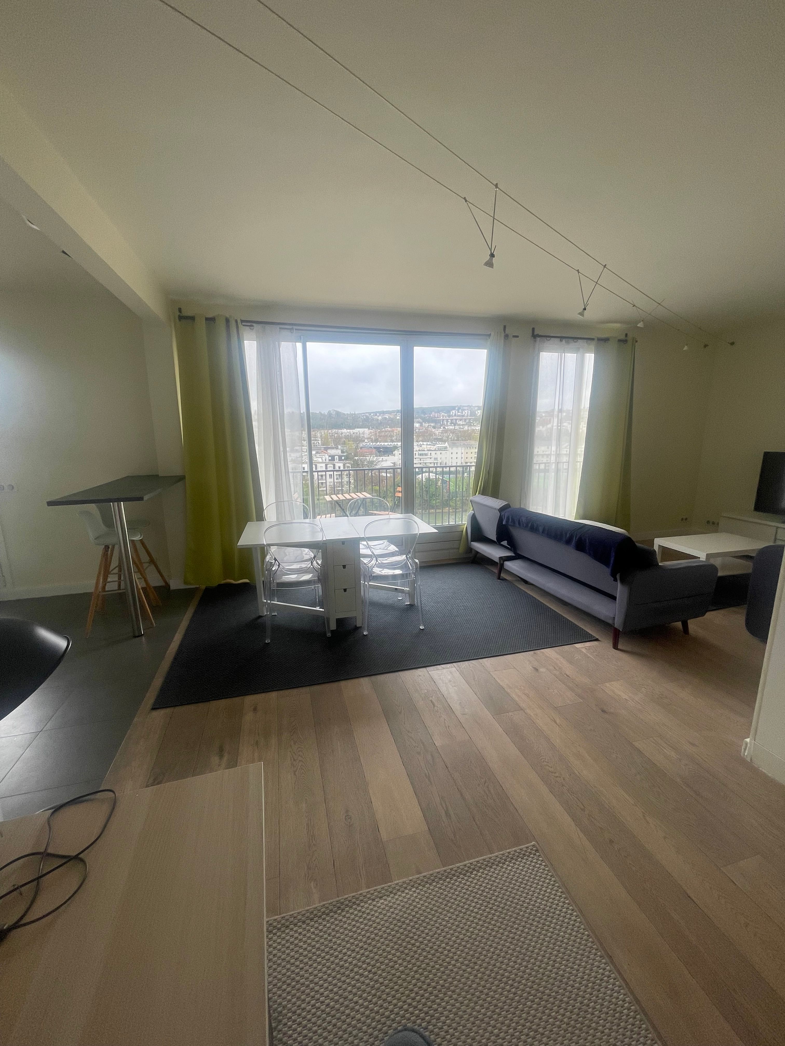 Location Appartement très bien situé à 6 min de la tour Eiffel (loyer tout inclus)