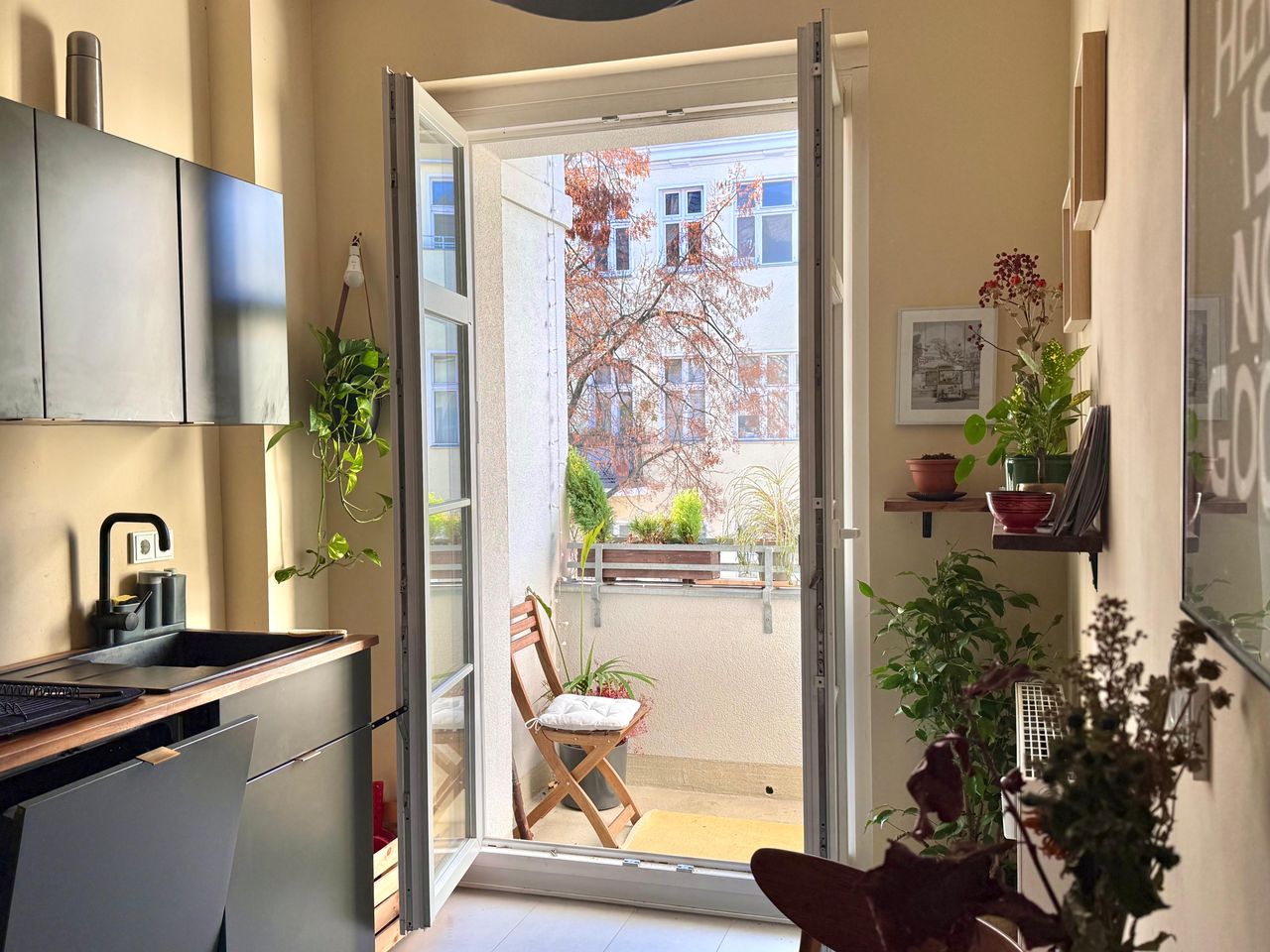 Renting Entire Apartment - Light, Quiet & Spacious in Neukolln