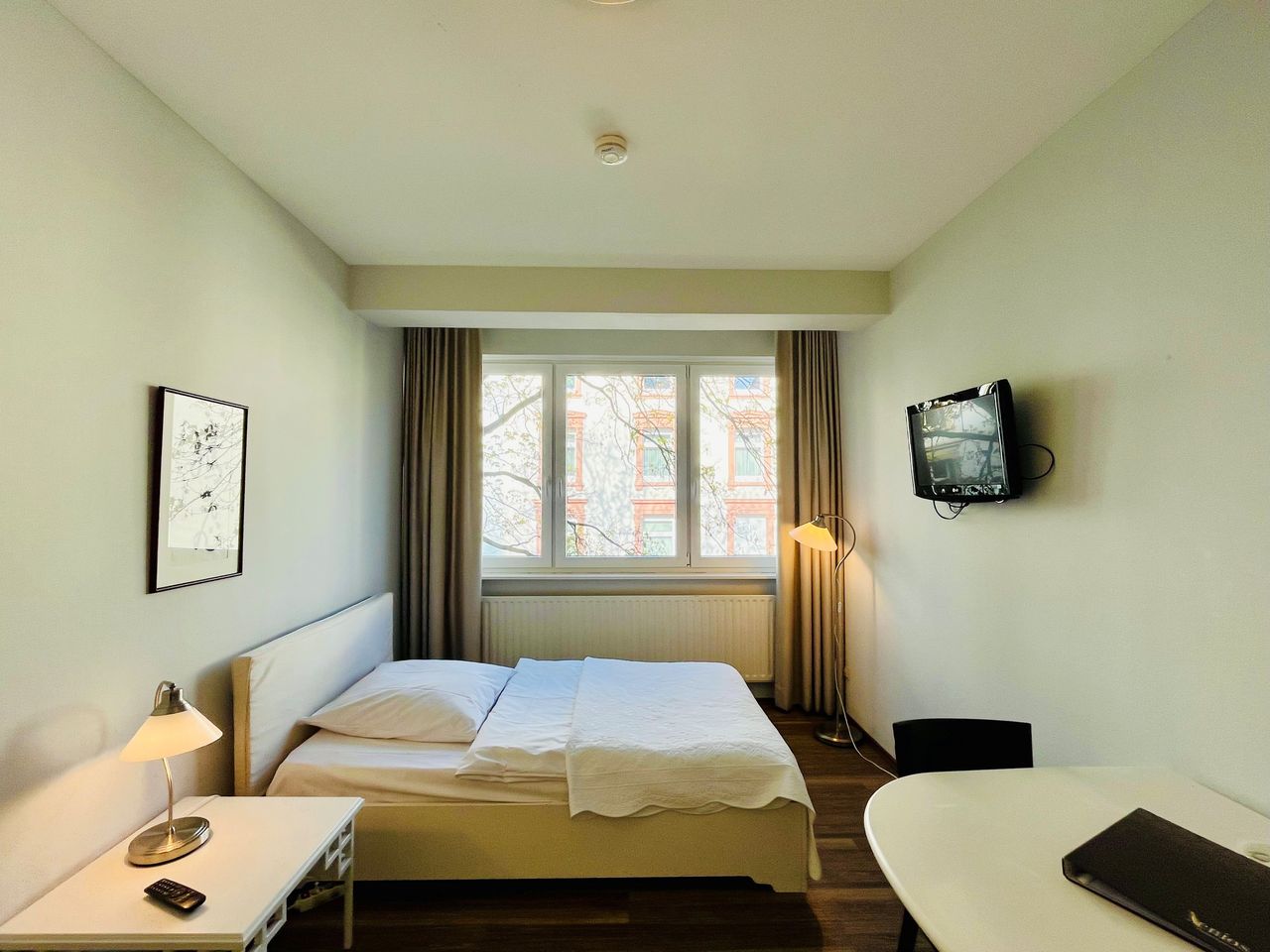Single studio in Westend Frankfurt - near old opera