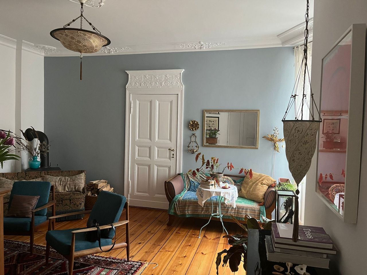 Room for rent in a charming flat in the heart of Kreuzberg