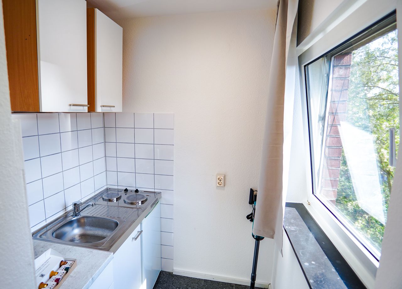 Bright and quiet studio in the heart of Cologne