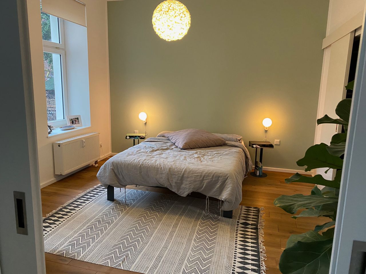 Bright, furnished 3-room apartment in Berlin Mitte with spacious balcony