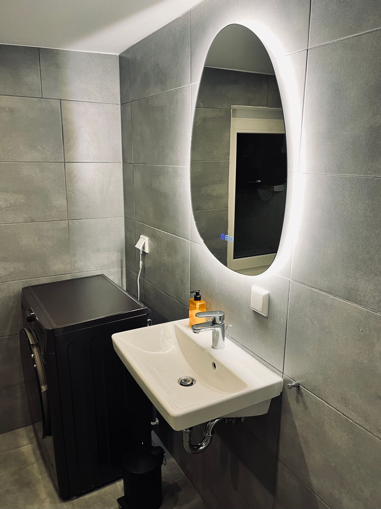 Gorgeous, completely new renovated flat in Old Town Düsseldorf