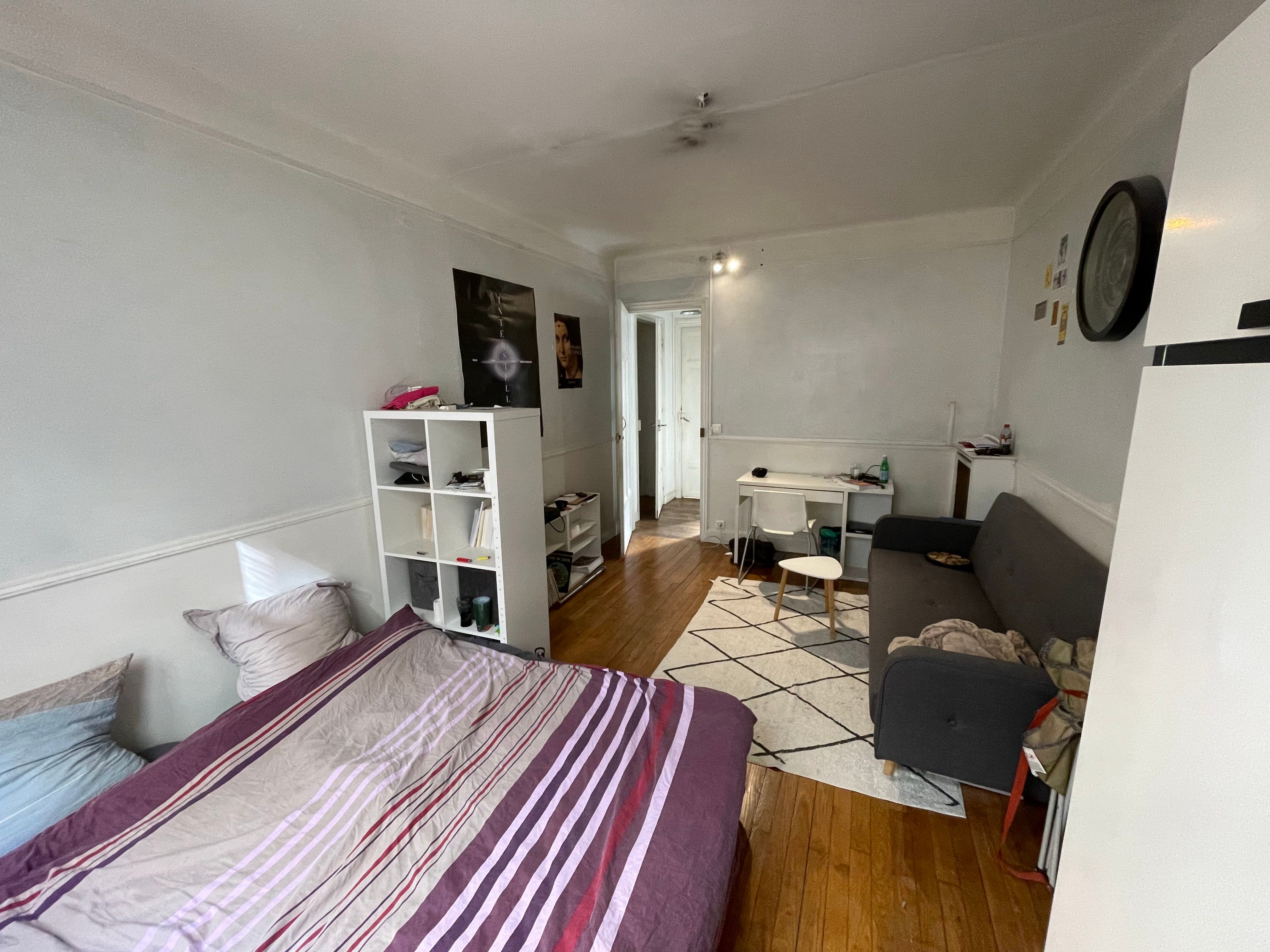 Location Spacieux appartement avec 2/3 chambres, entièrement équipé et rénové – Paris 16e