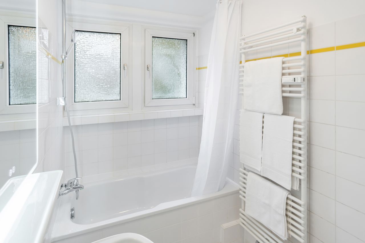 Spacious, quiet and fully renovated apartment