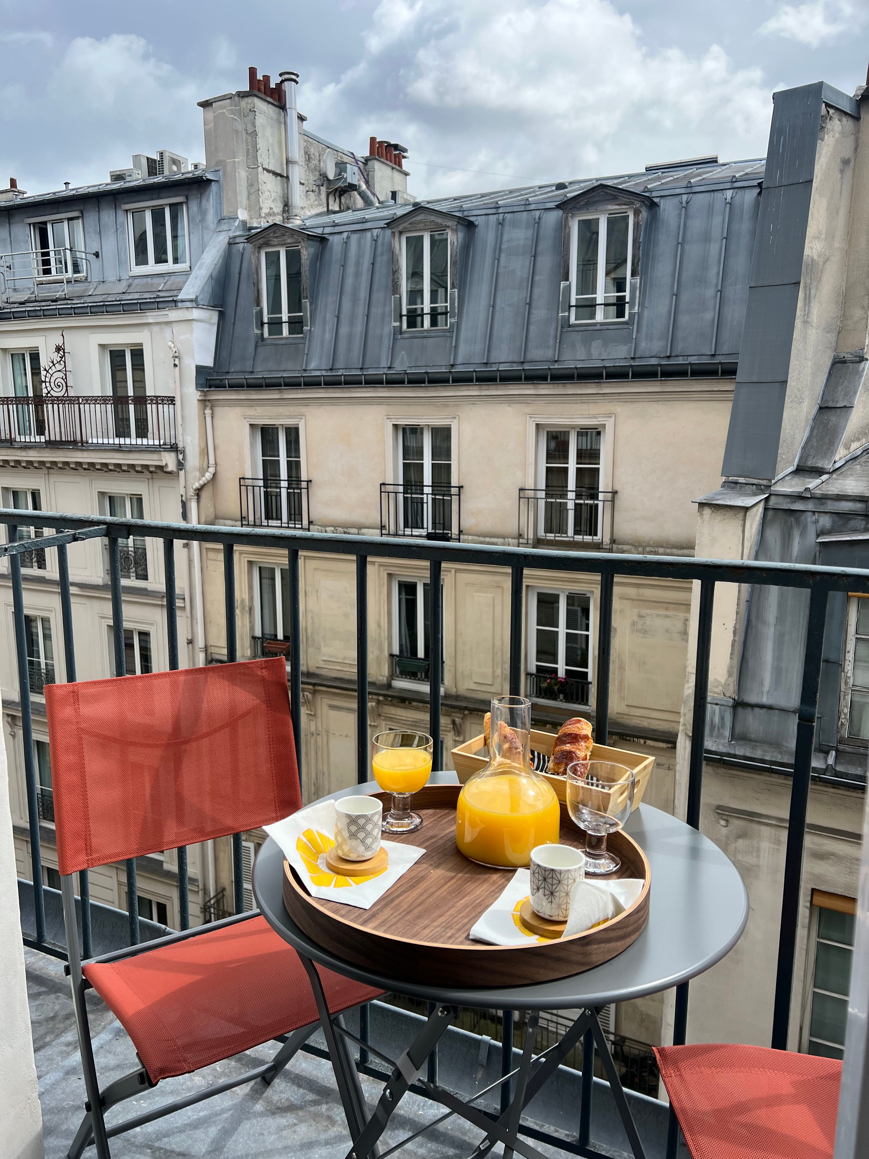 cosy new flat (loyer tout inclus) Paris
