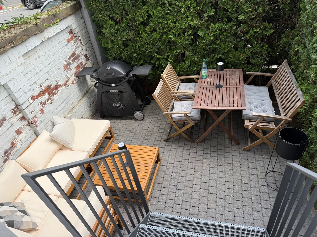 Luxurious 2-Room Apartment in Historic Building with Large Terrace – Prime Location (Nordend/Bornheim)