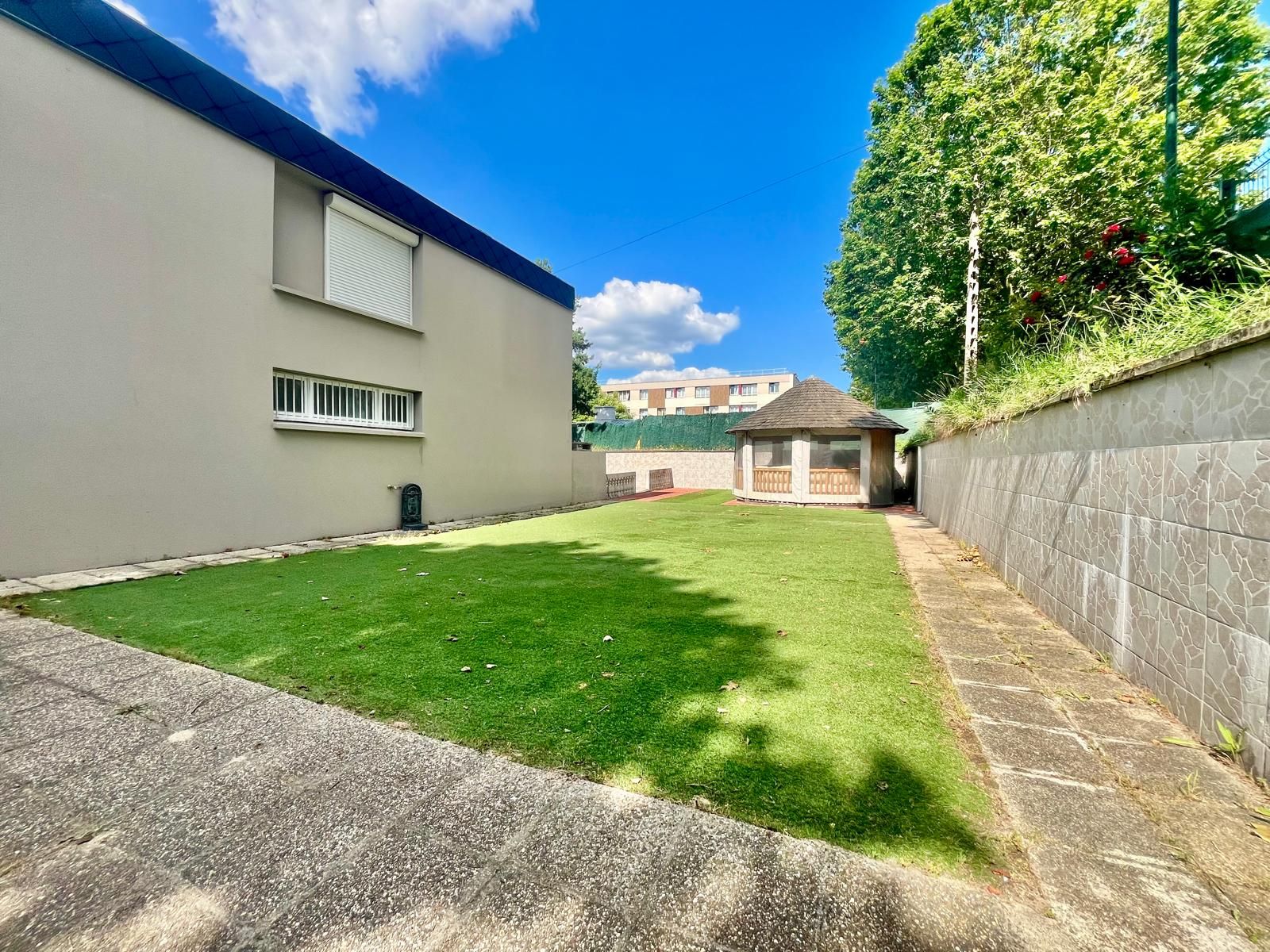 Location chambre en colocation dans une maison spacieuse (loyer tout inclus)