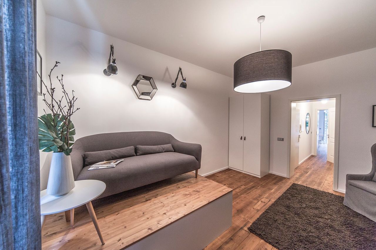 Wonderful ground floor apartment with exclusive access to the inner courtyard!