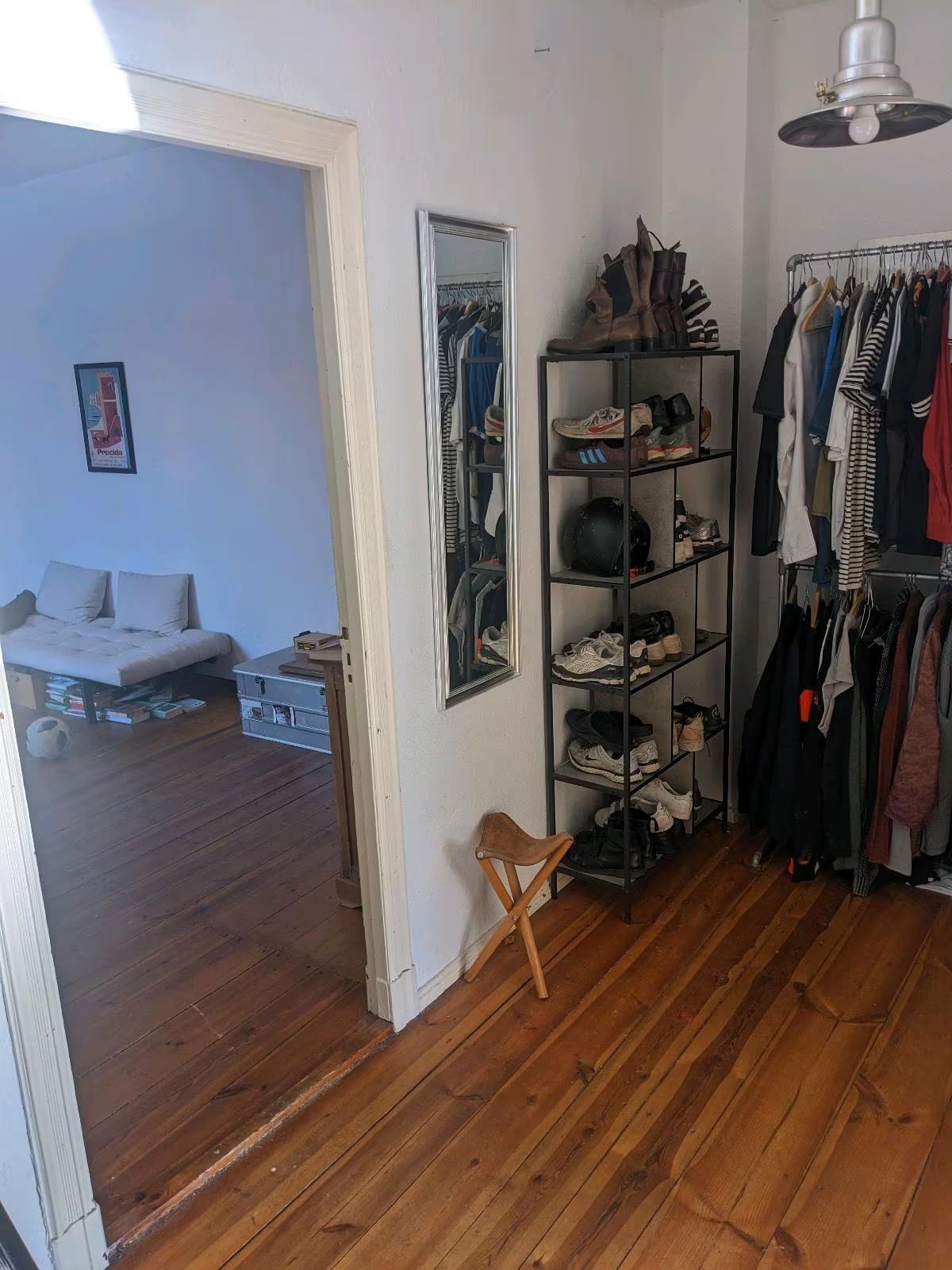 Temporary sublet: 90sqm furnished 2-room apartment with south balcony in Prenzlauer Berg, near S-Bahn Schönhauser Allee