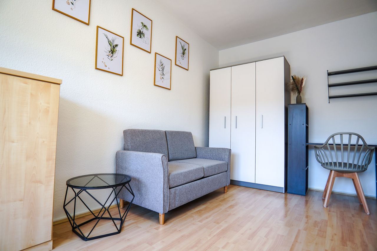 Bright and quiet studio in the heart of Cologne