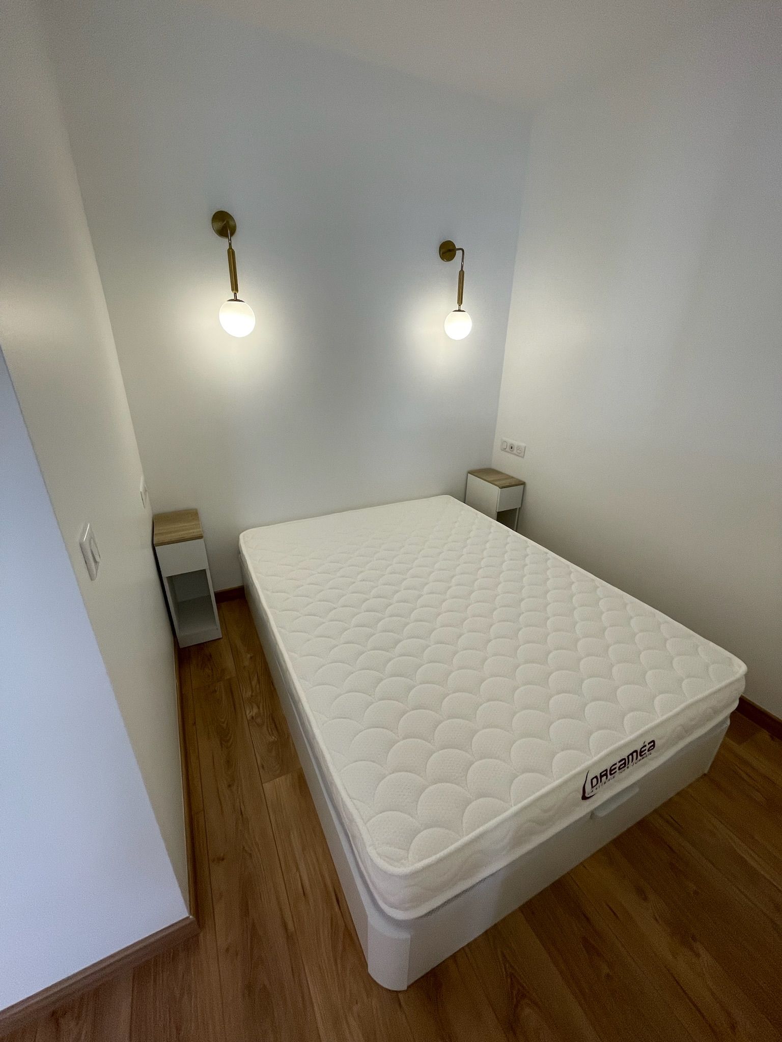 Location Charmant 2 pièces 33m² refait à neuf - Localisation Excellente - 15ème (loyer to