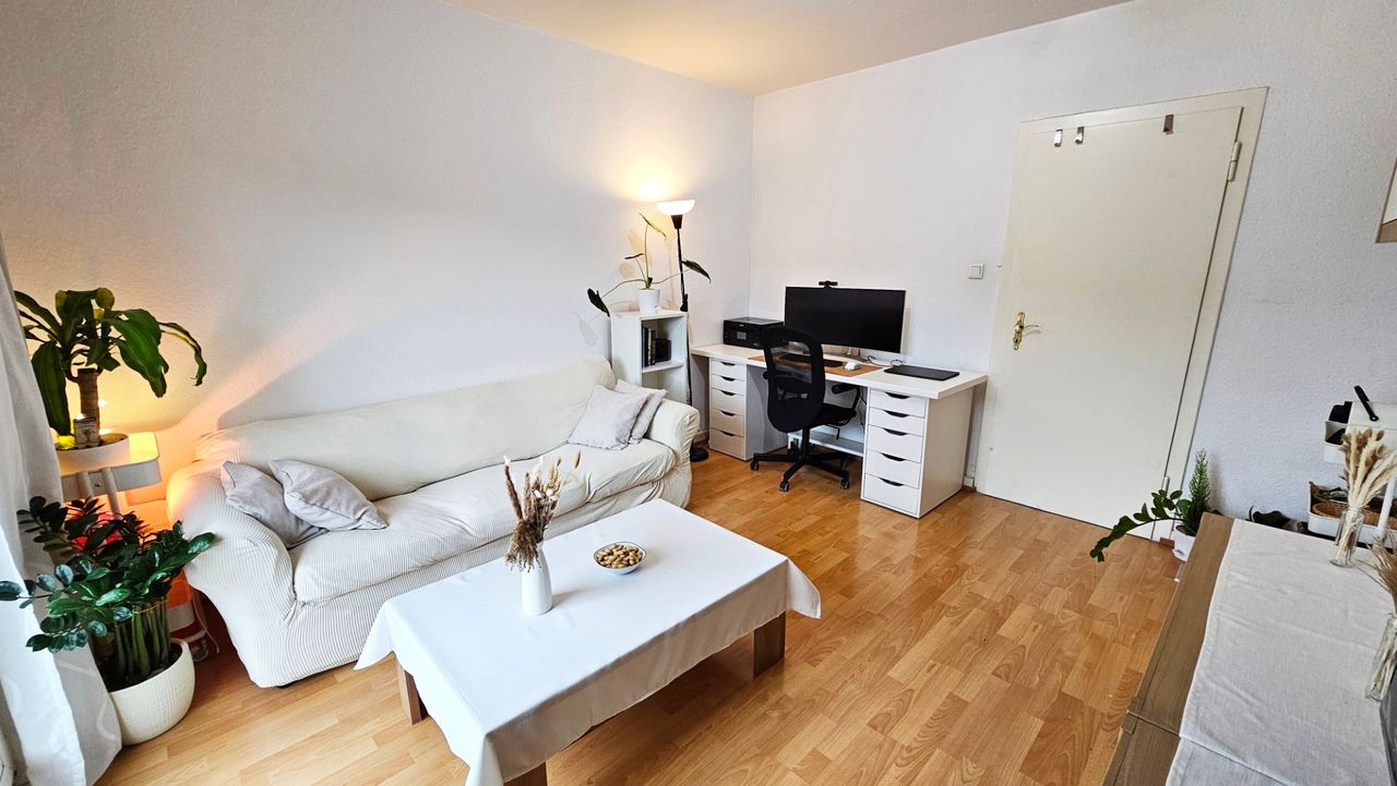 Modern furnished & fully equipped, 3-room apartment (65 m² + 12 m² balcony), all-inclusive, 6-month fixed term