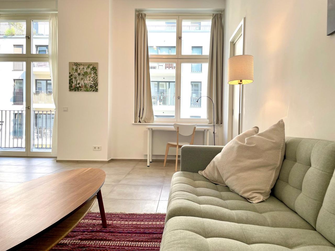 2-room flat with a balcony in Mitte
