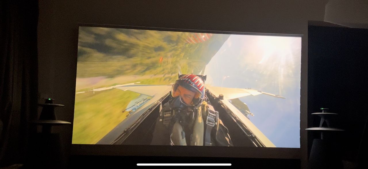 Modern Apartment with Large Terrace and Waterfront View in Charlottenburg