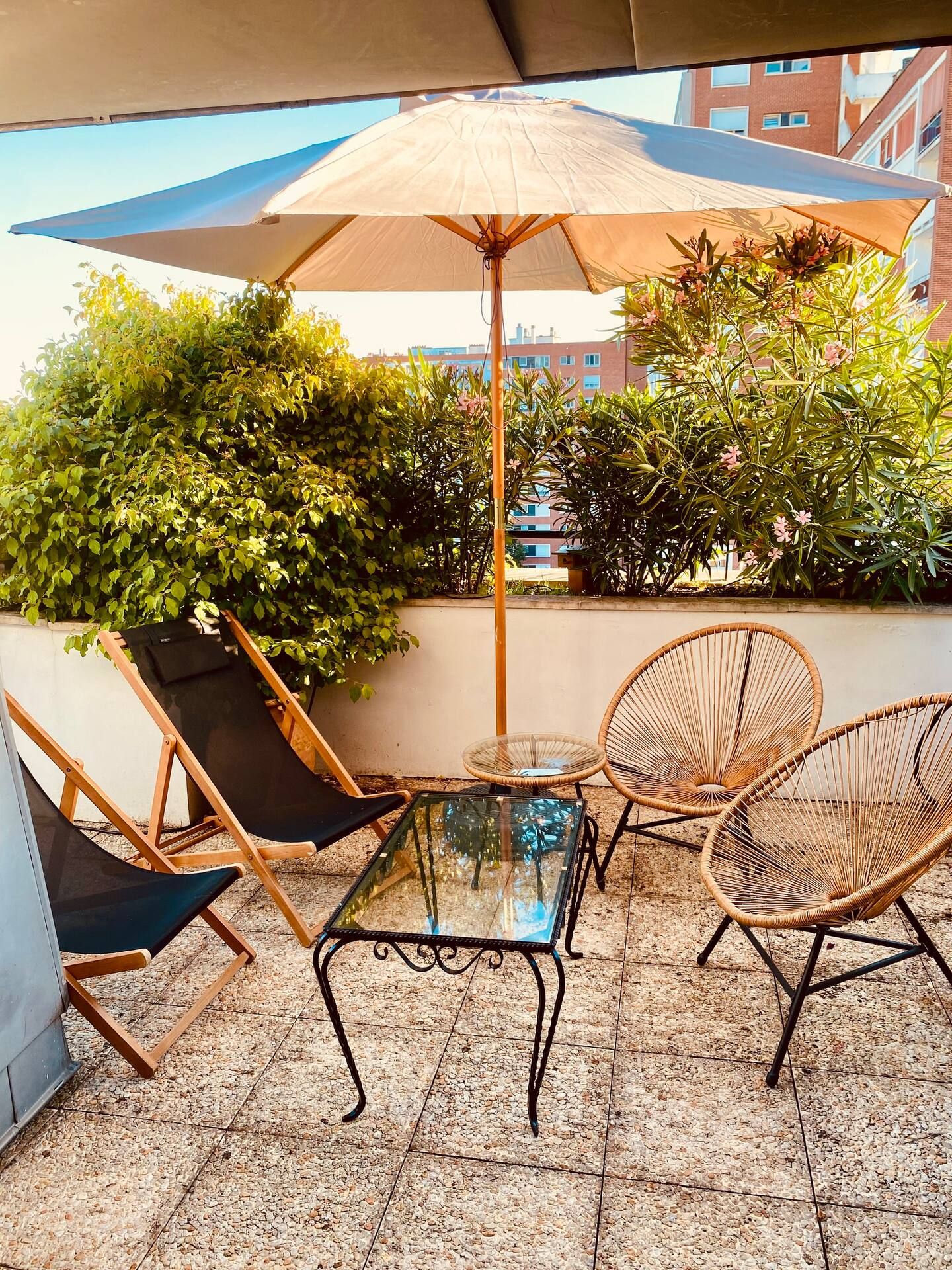 Location Loue meublé un superbe Duplex neuf de 108m² + 20m² de terrasse exposé plein Sud,