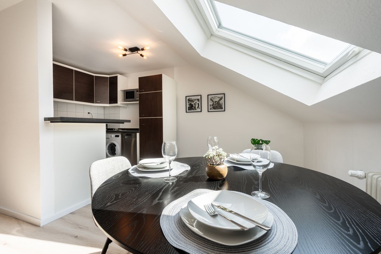 Karl's refuge: quiet and yet in the middle of life! fully equipped, perfectly connected, arrive relaxed and live superbly.