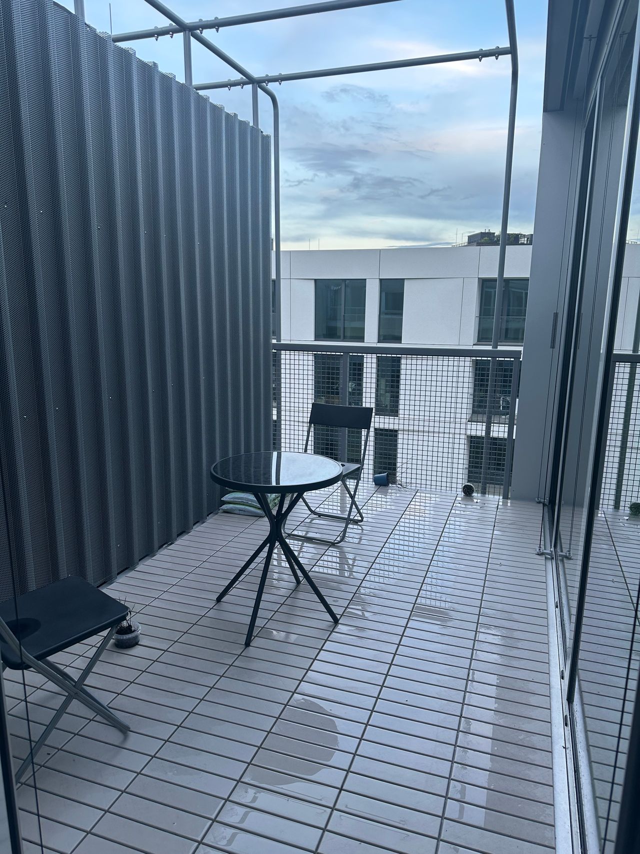 Moderne High-End-Wohnung in der Nähe des Hauptbahnhofs (unlimited contract possible!)