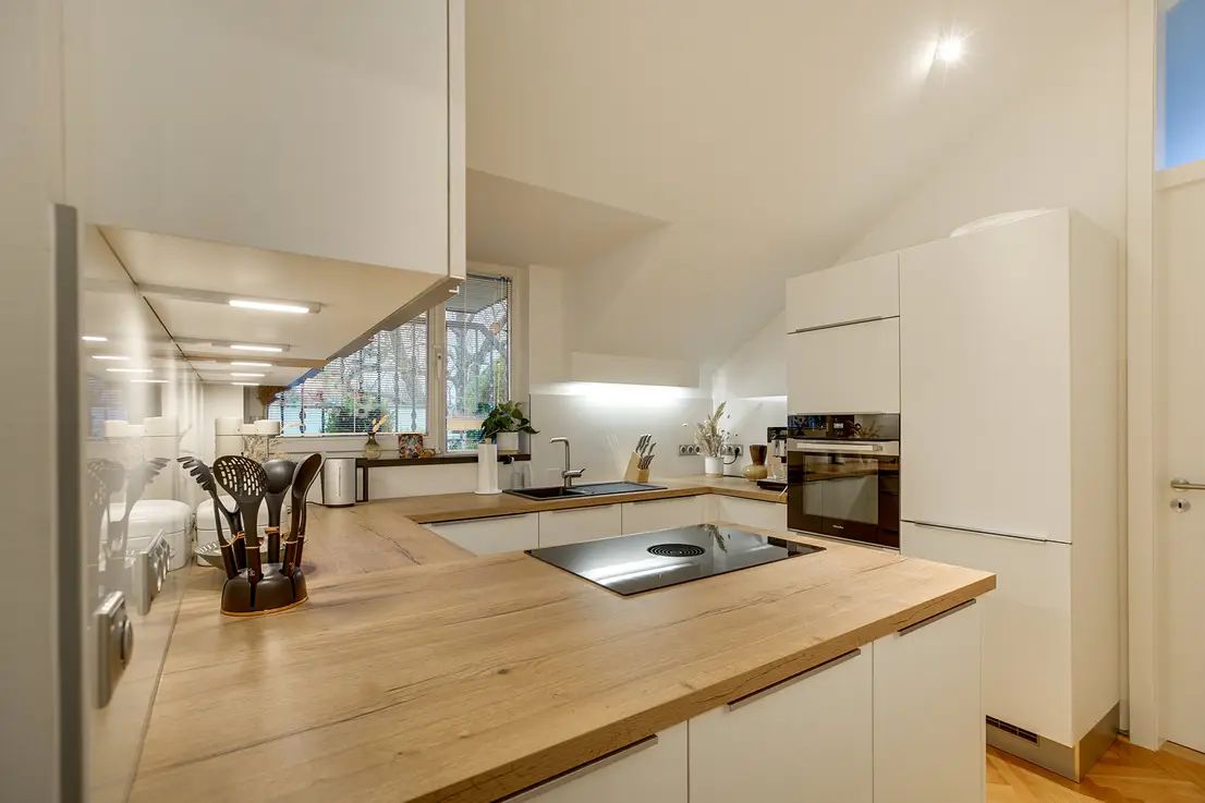 Stylish and modern loft in top location with roof garden, Aachen