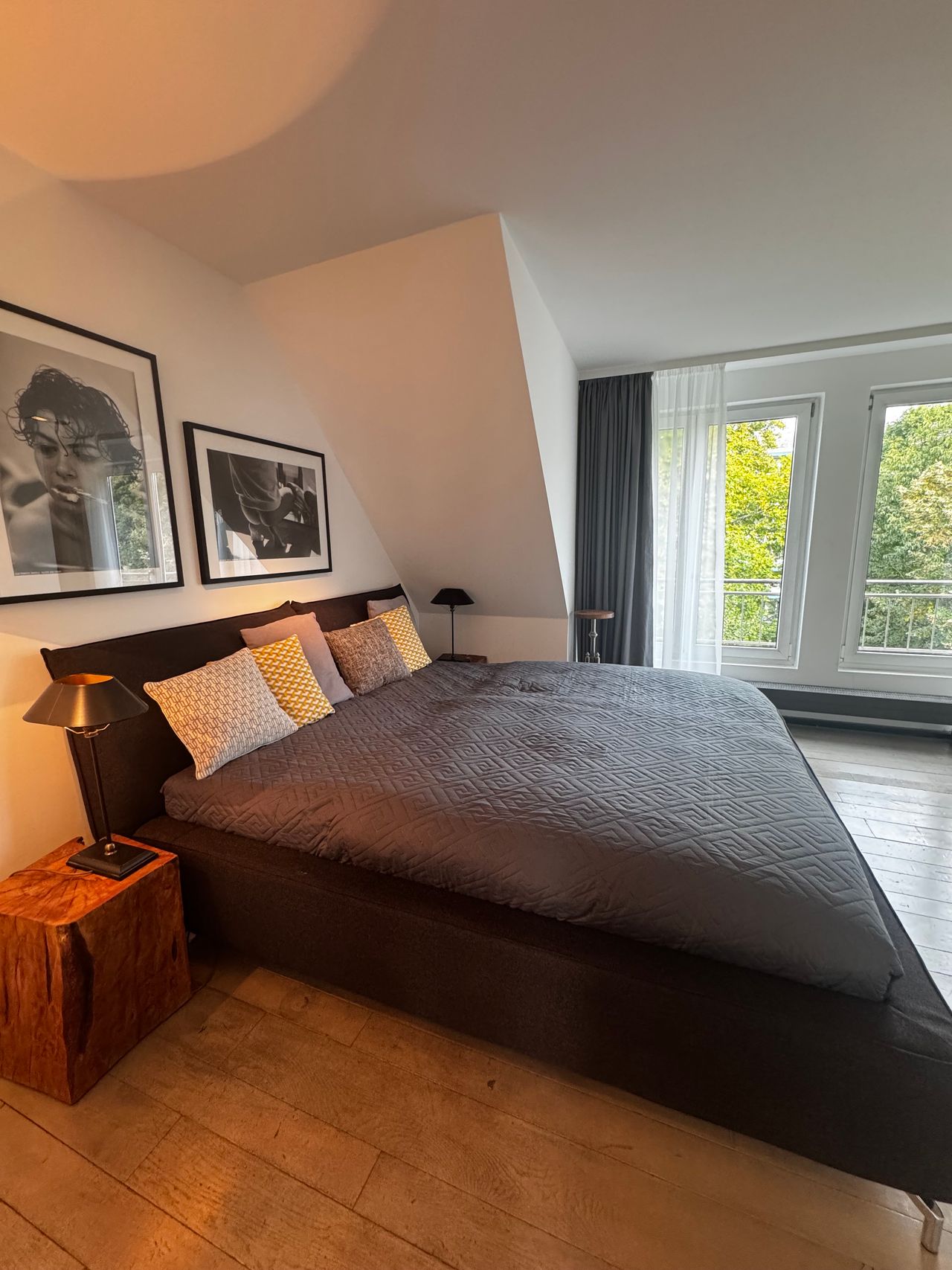 Exclusive, Furnished Maisonette Apartment with Rooftop Terrace in Düsseldorf-Pempelfort