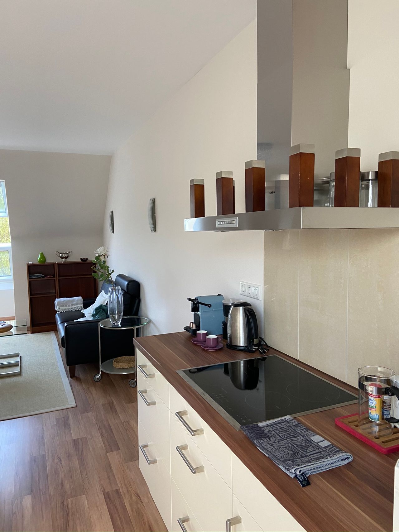 Prime Location in Düsseltal: Well-Equipped New Apartment