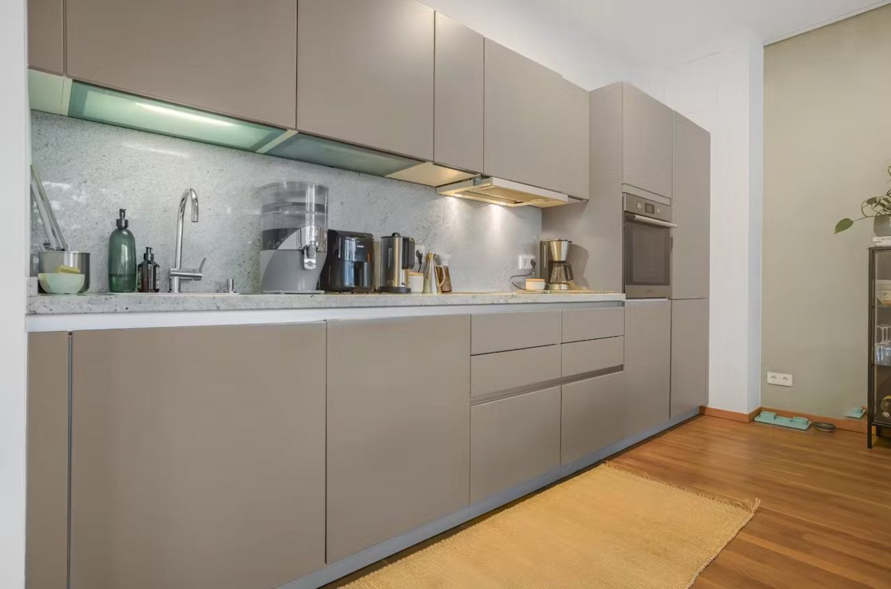 Modern, bright flat (Friedrichshain)