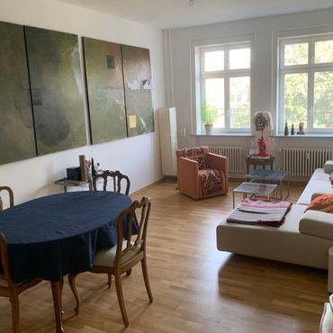Stylish two-room apartment in period building in Friedrichshain