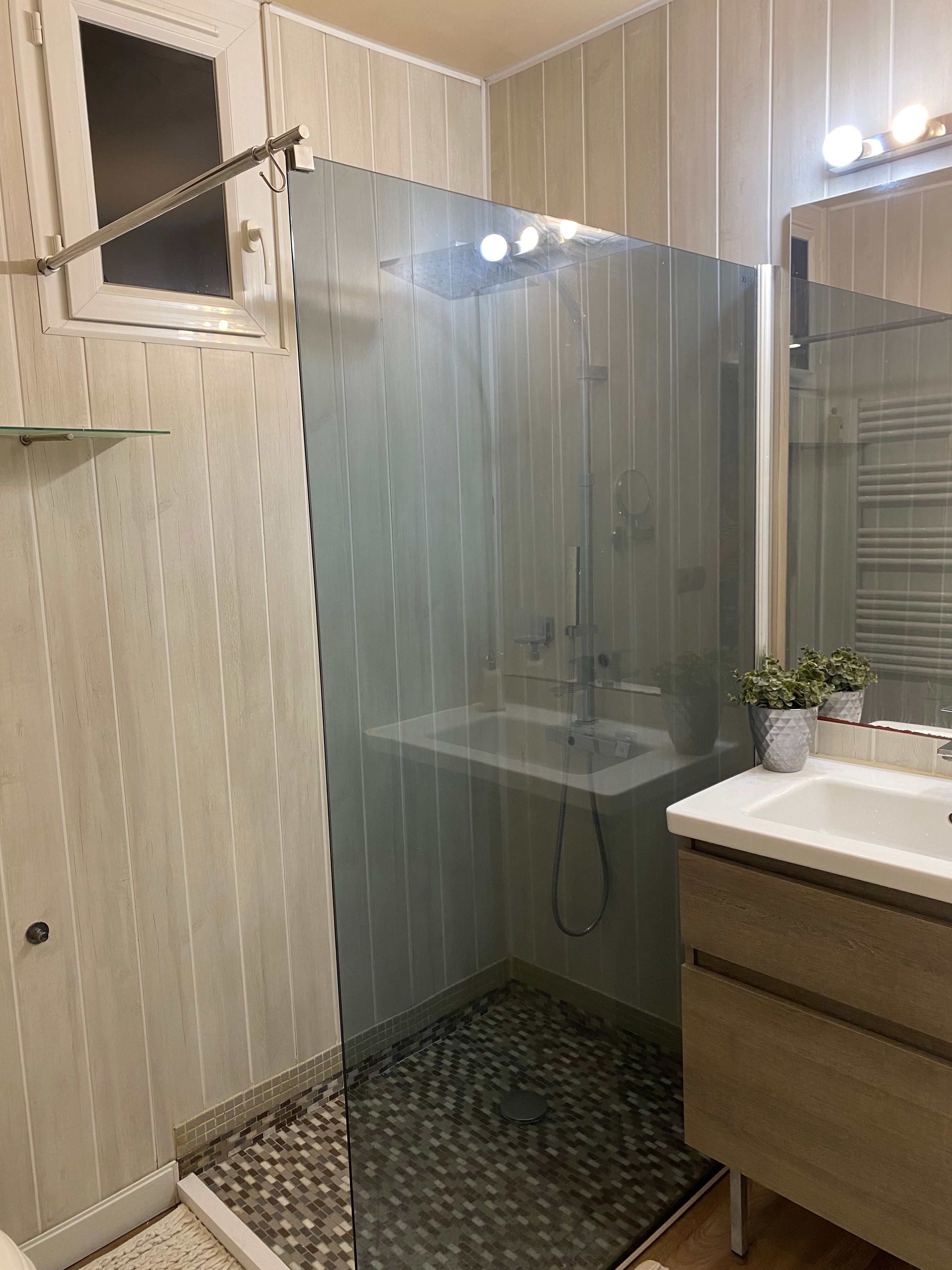 Location Appartement dans le centre de rennes au calme et au bord de la ville (loyer tout