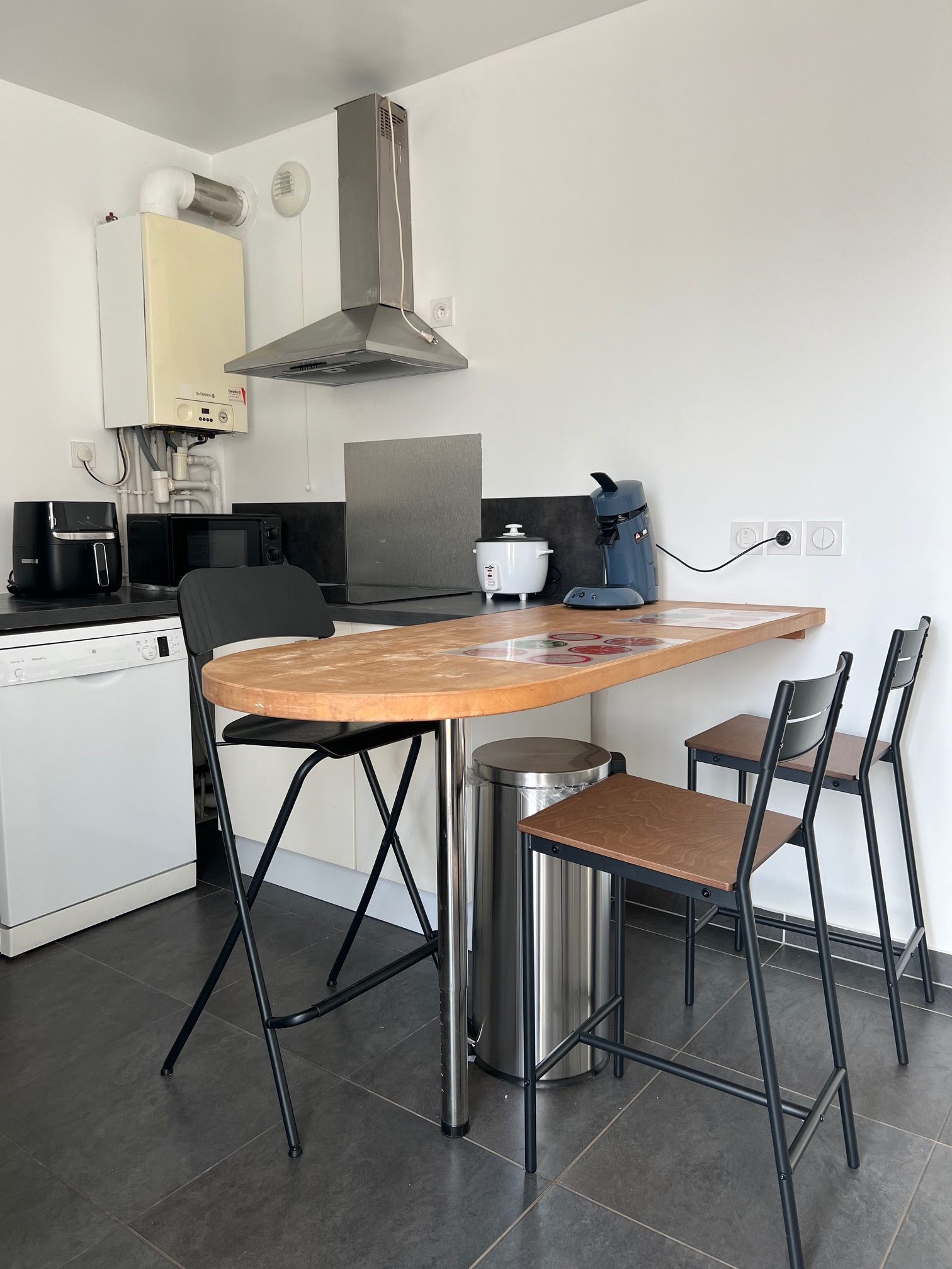 Location Studio T1 lumineux et spacieux avec balcon et parking à Noisy-le-Grand (loyer to