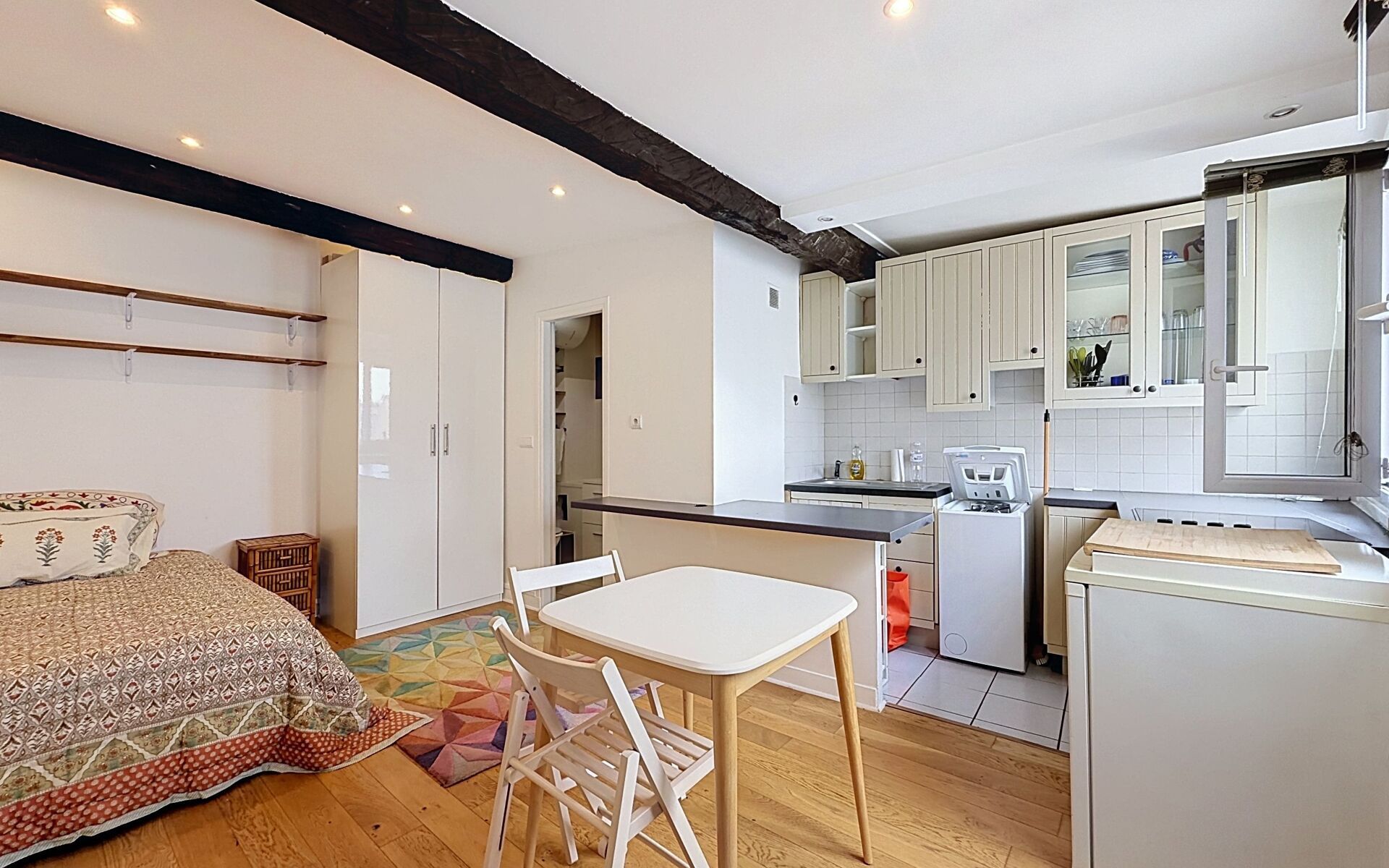 Location À louer – Magnifique studio meublé (1380€)– 67 Rue Peyssonnel, 13003 Marseille (