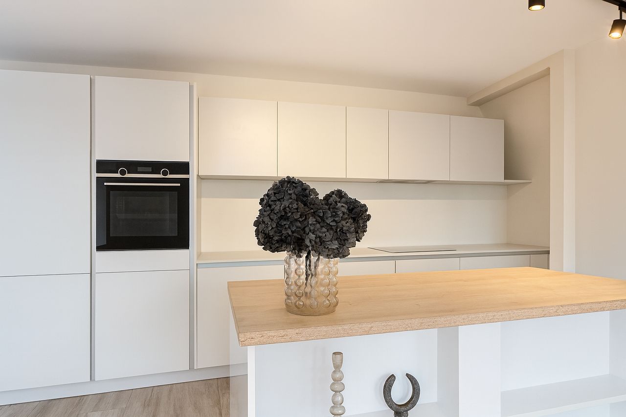 Fully Furnished Penthouse Loft in Charlottenburg