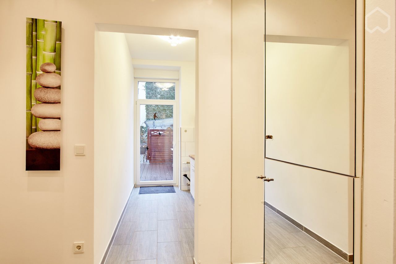 New, quiet flat with terrace in the heart of the city