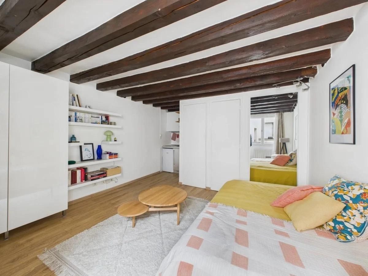 Location Charmant studio équipé au cœur du Marais (loyer tout inclus)