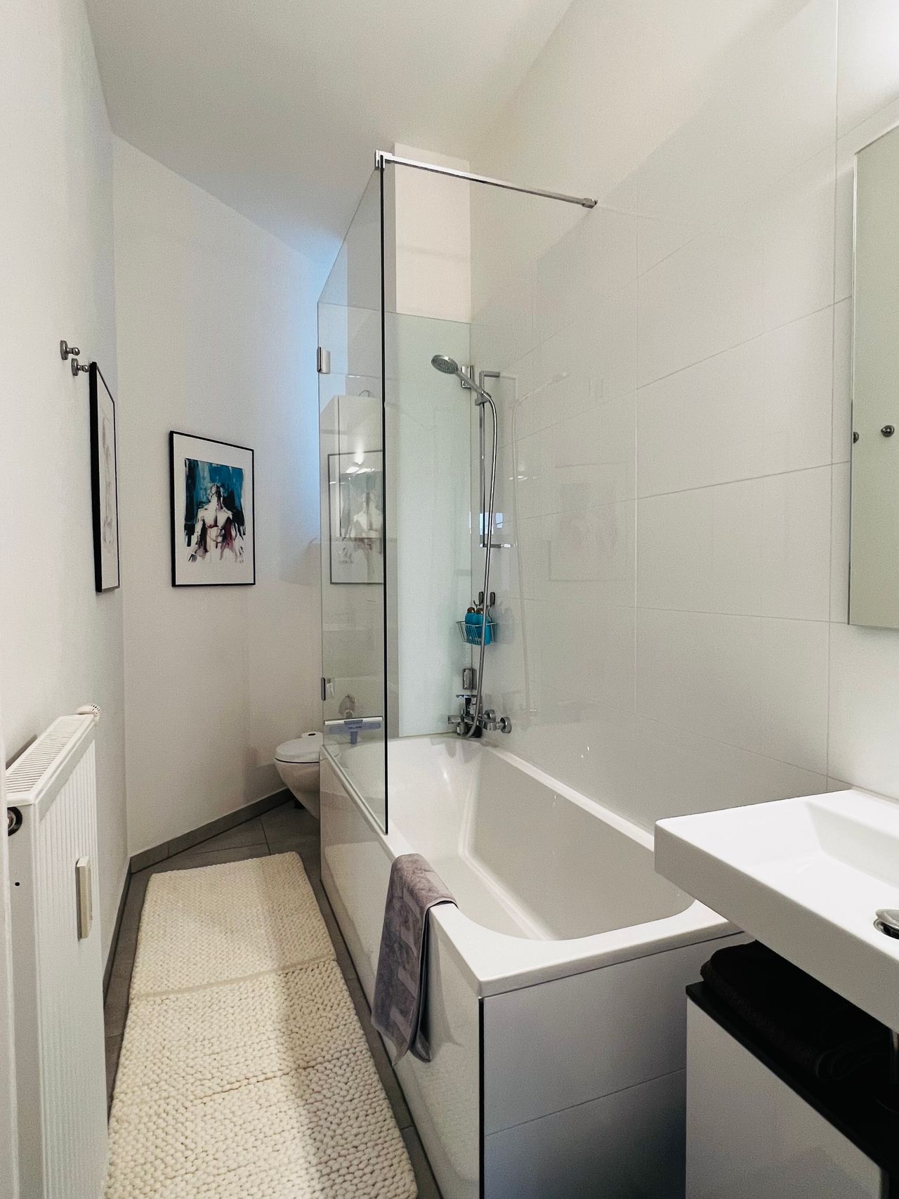 Spacious, Fully Furnished 2-Room Altbau Apartment with Sunny Balcony near the Spree