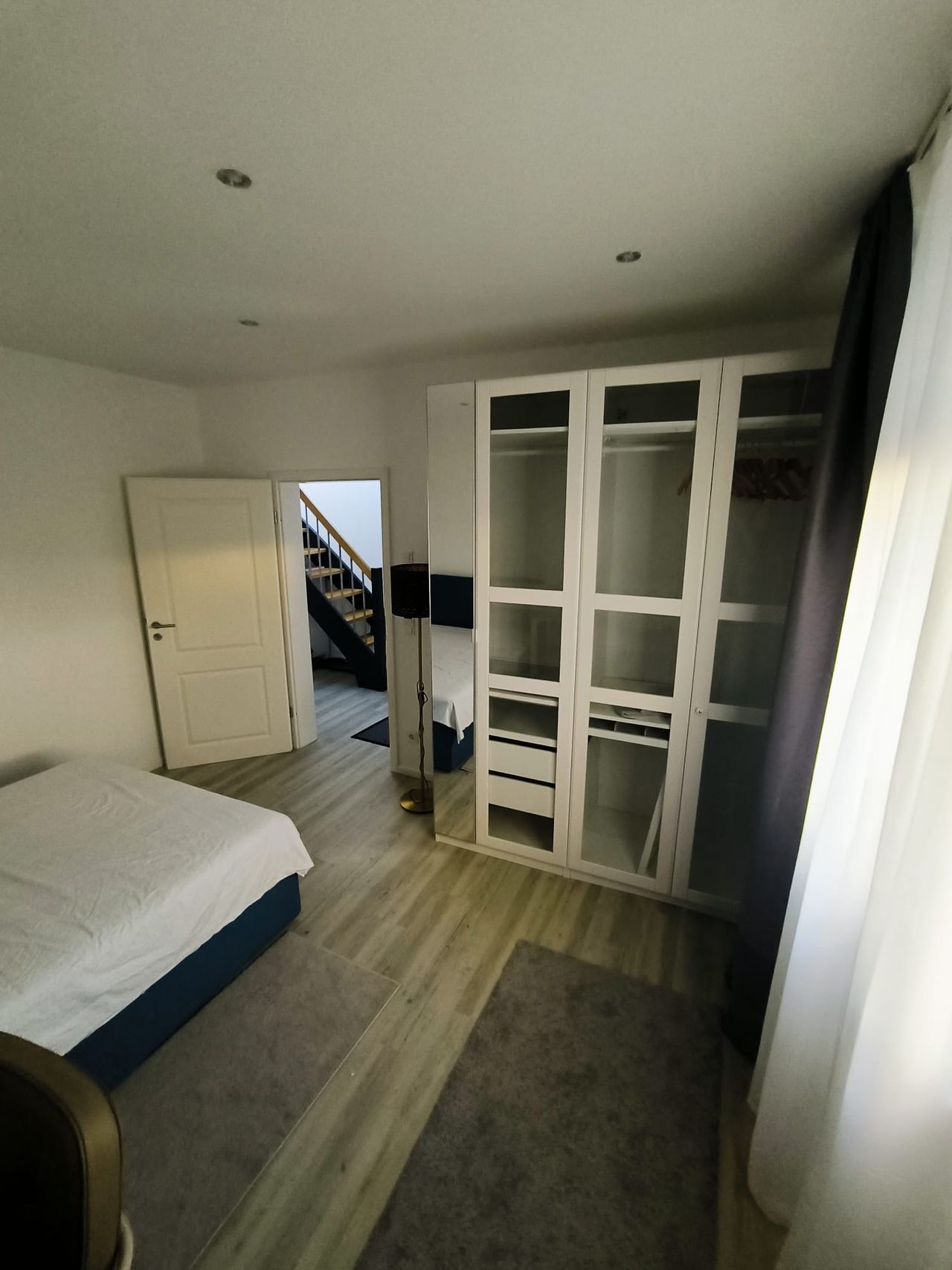 First occupancy: Fully furnished new-build apartment in Hürth-Efferen