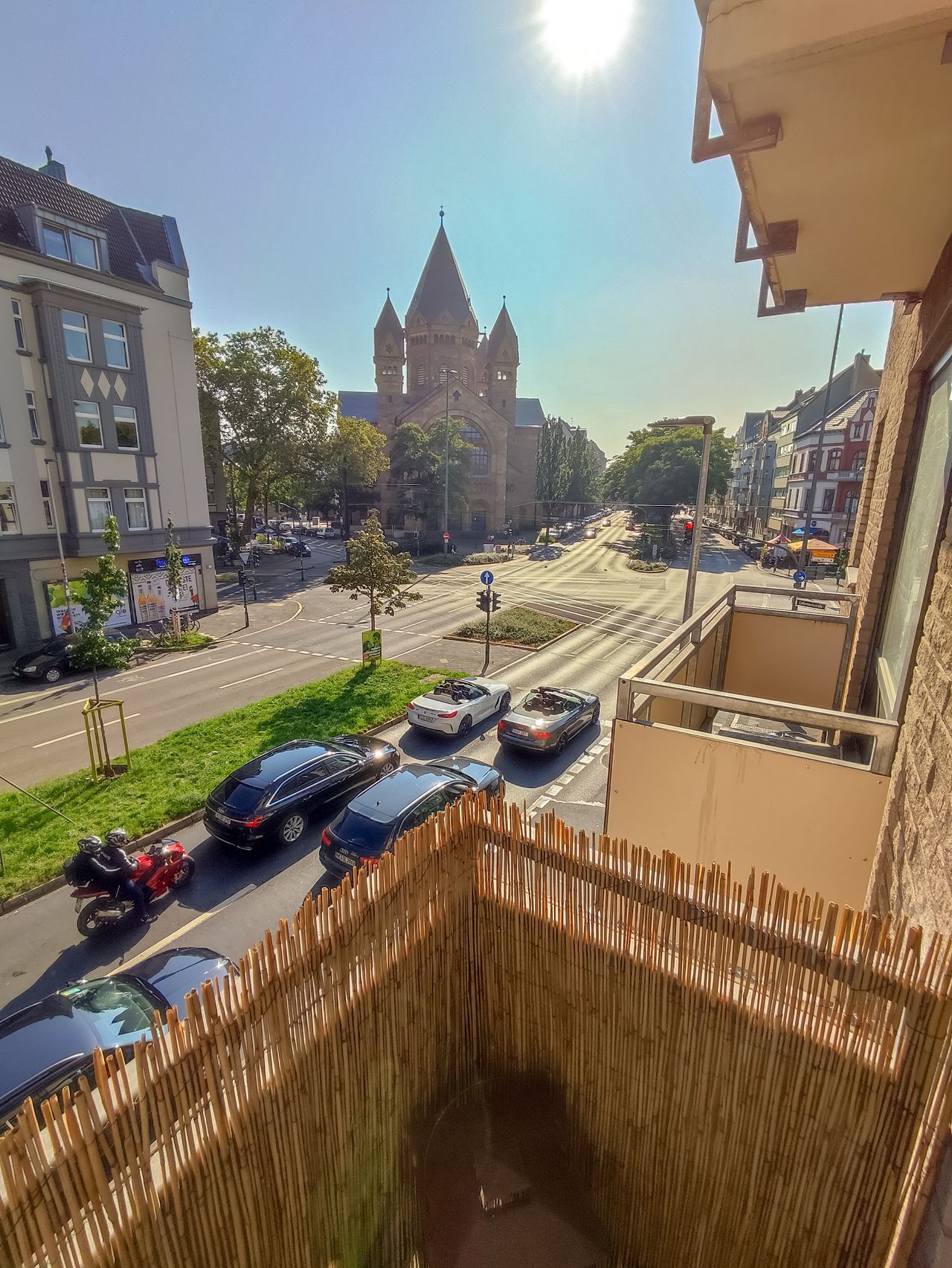 Cozy Studio Apartment with balcony & Wifi