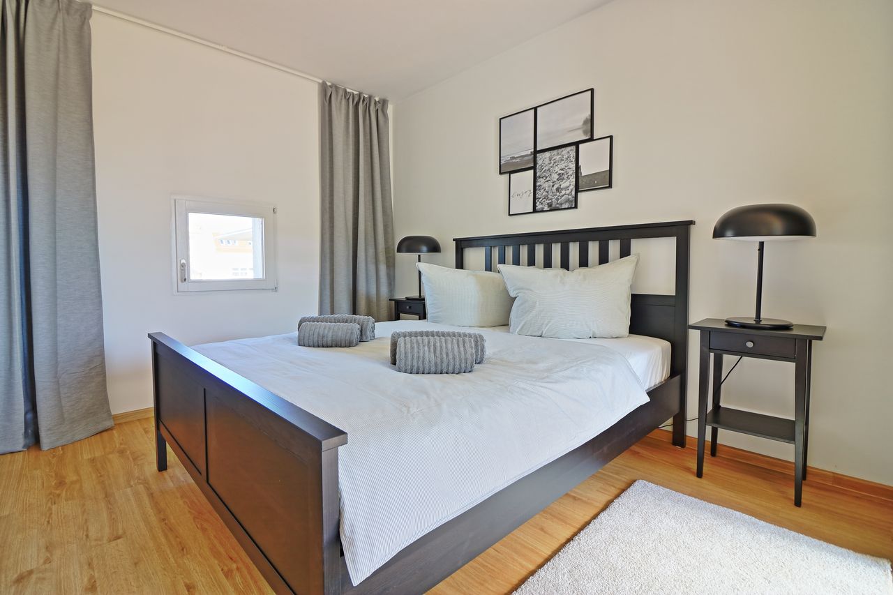 Furnished 3-room with a view over Berlin